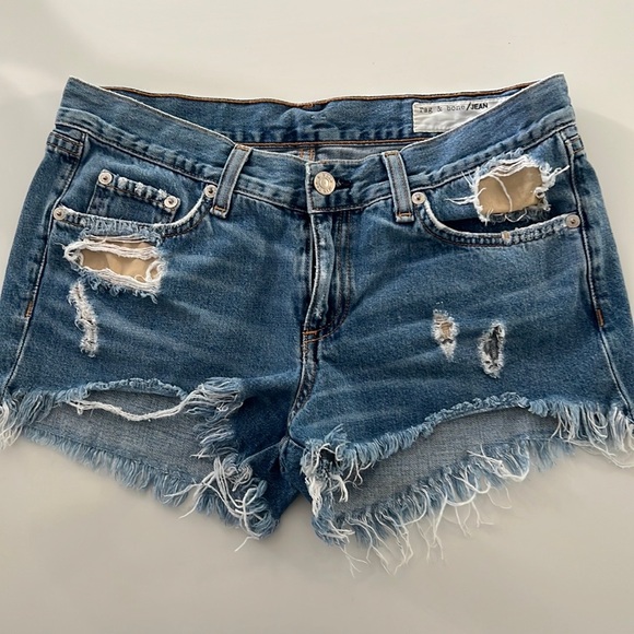 Rag & Bone Distressed Modele Cut Off Denim Shorts Size 26 - Picture 4 of 6